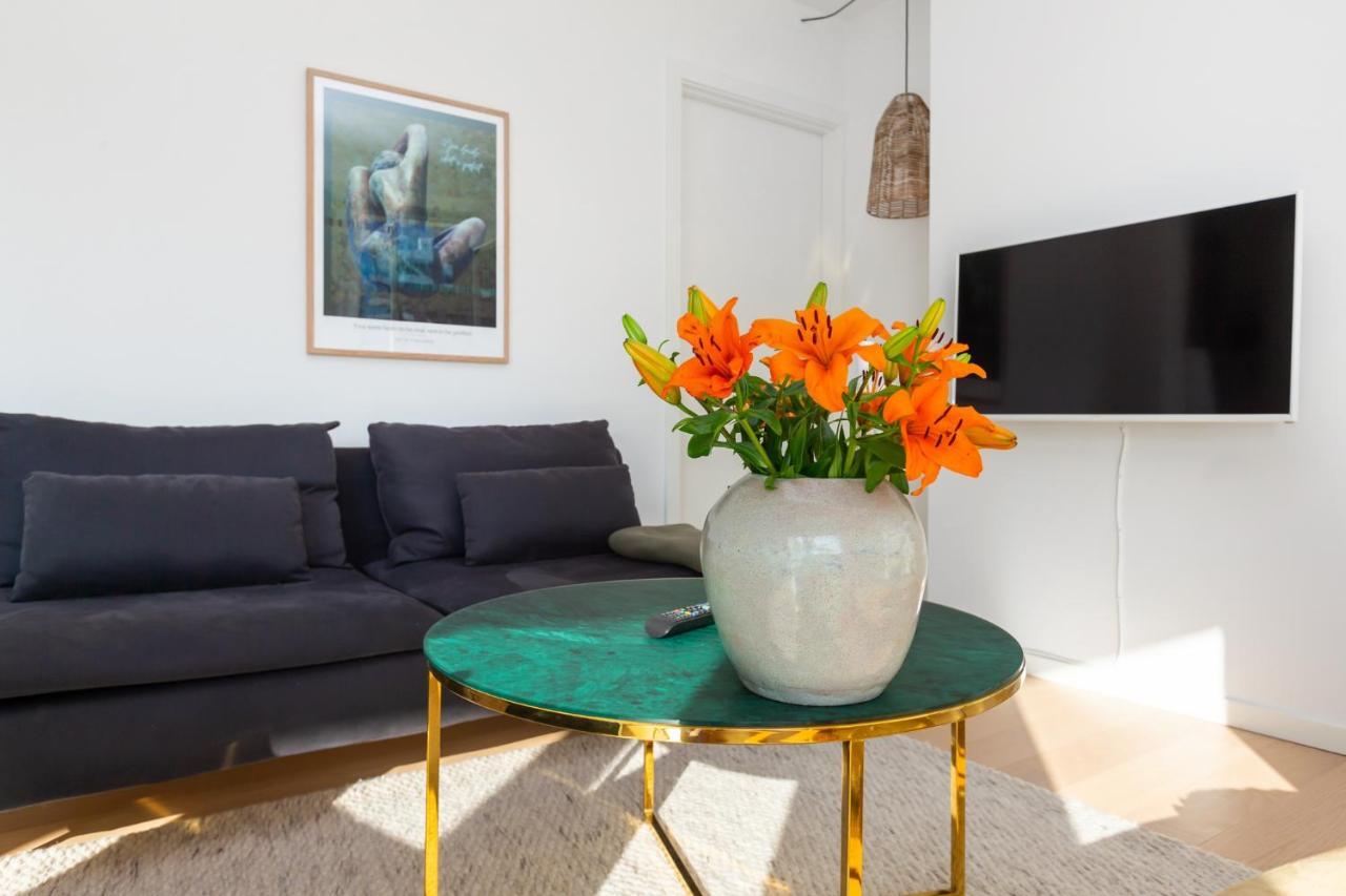 Lys 3 Vaerelses Med 26 M2 Sydvendt Altan Apartment *
